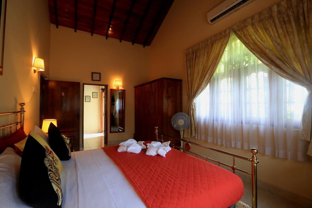 Hotel Emel Boutique Negombo Exterior foto